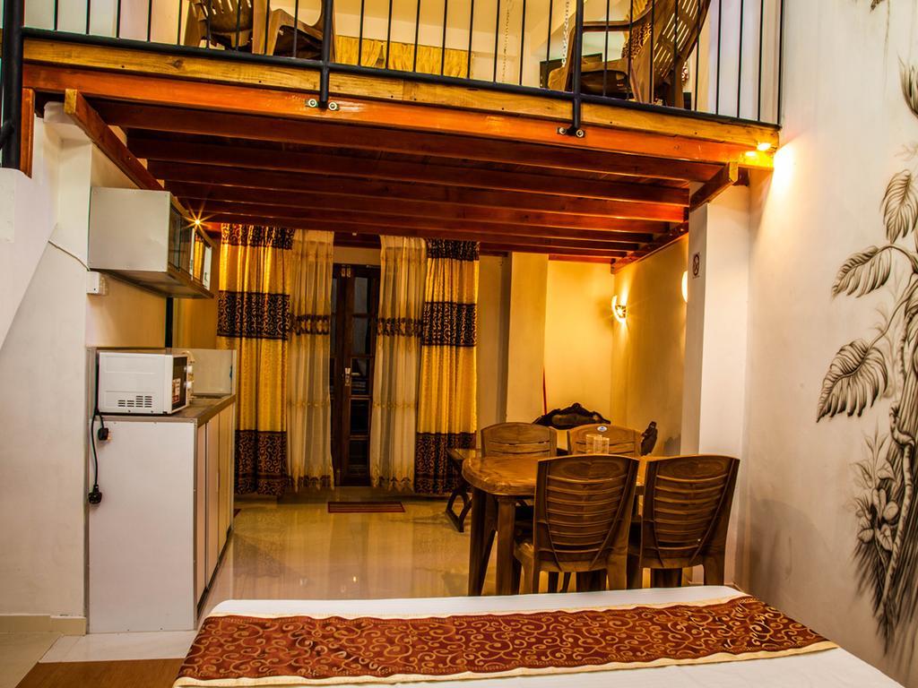 Gt Homes Peradeniya Esterno foto