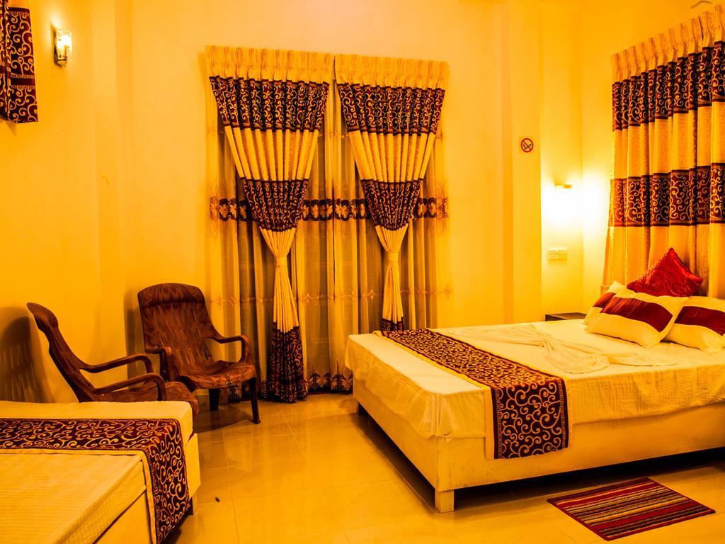 Gt Homes Peradeniya Esterno foto